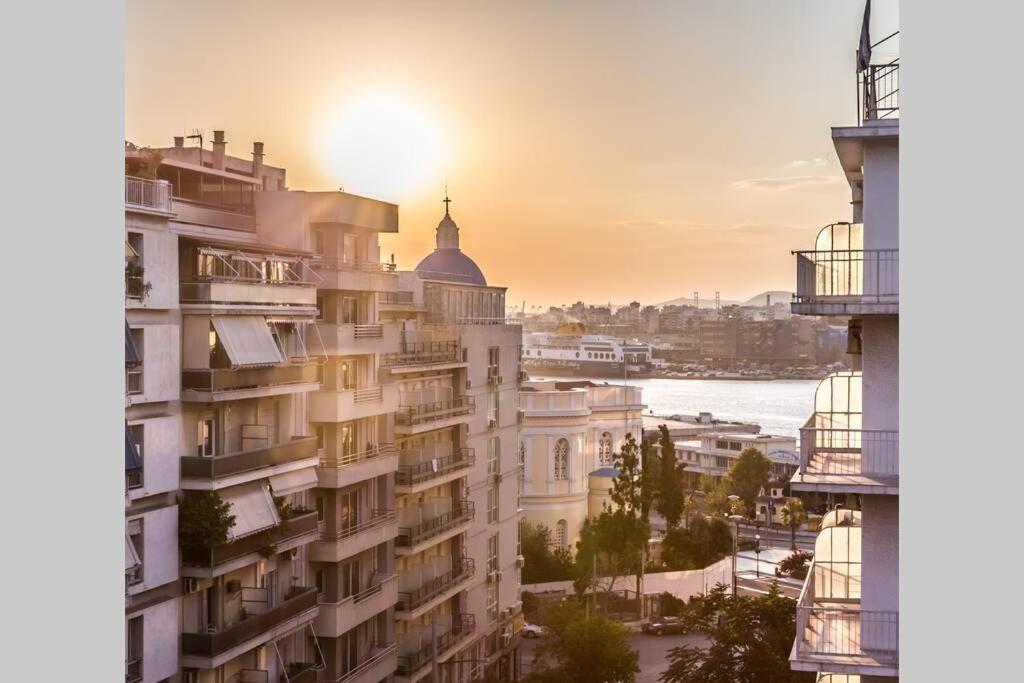 Neoclassical Flat With 2 Bedrooms In Pireus Exteriér fotografie